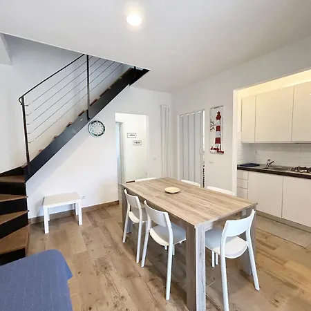 アパート La Casa Di Rosi Al Mare *