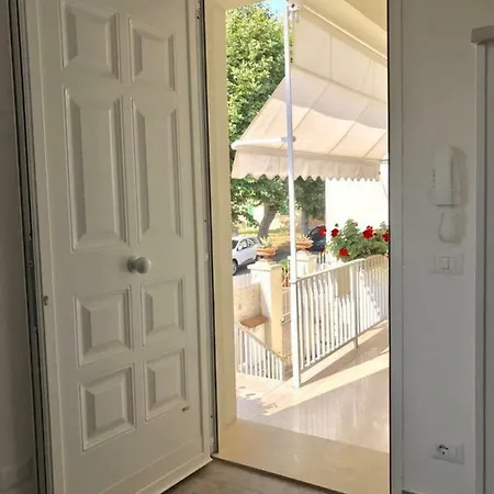 아파트 La Casa Di Rosi Al Mare