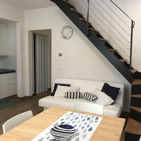 La Casa Di Rosi Al Mare Apartment *